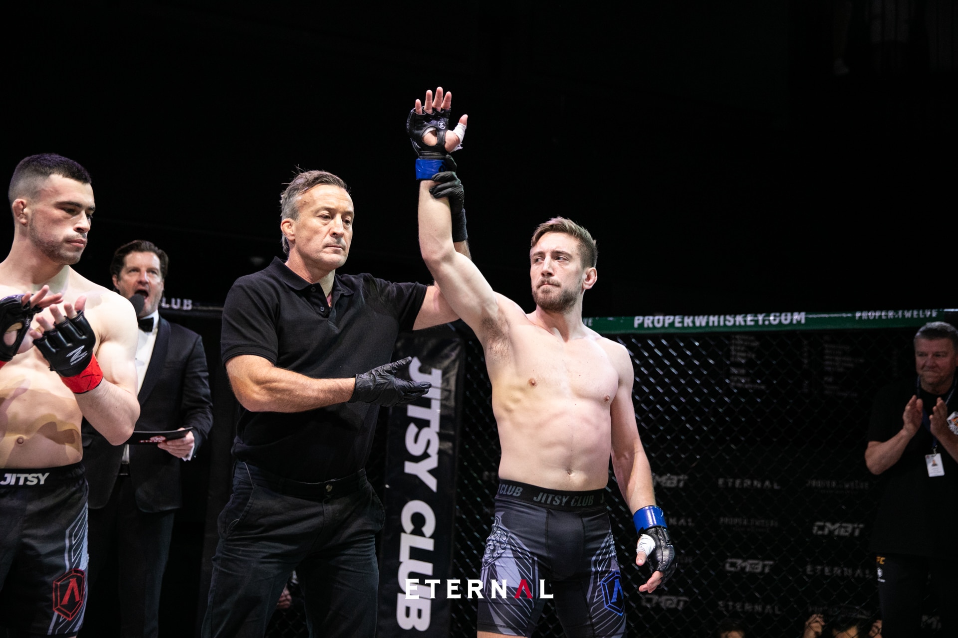 Sebastian Szalay: Karate to Cage